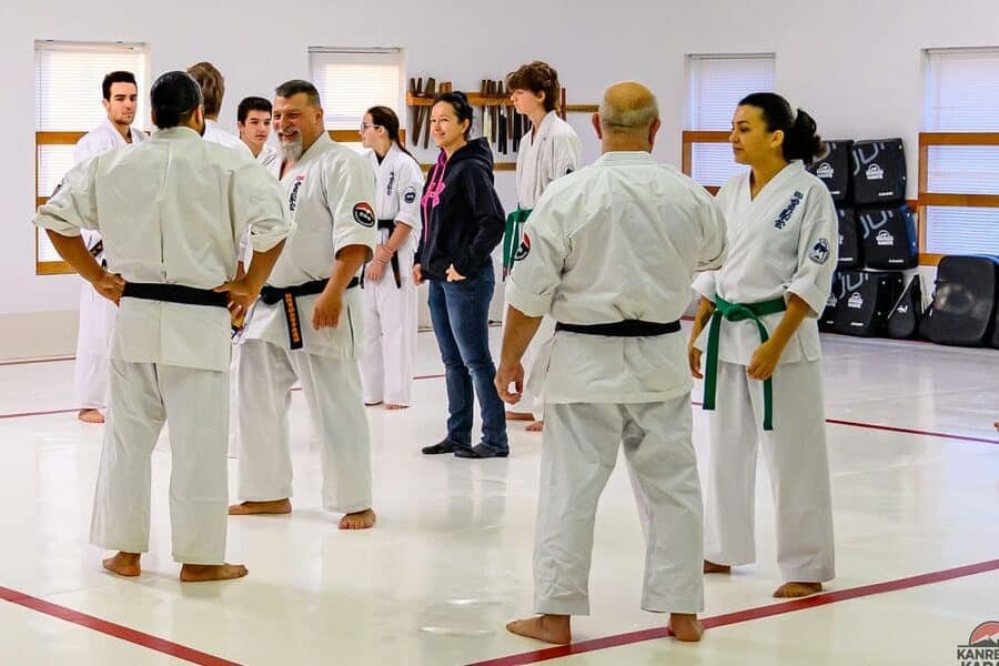 ¡Aprende el poderoso Karate Zeon y domina tus habilidades de defensa personal!